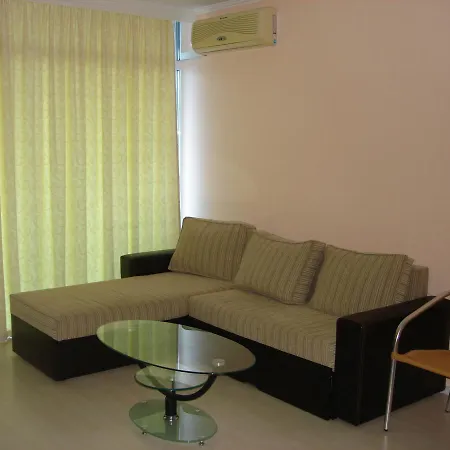 Apartment Apartments *